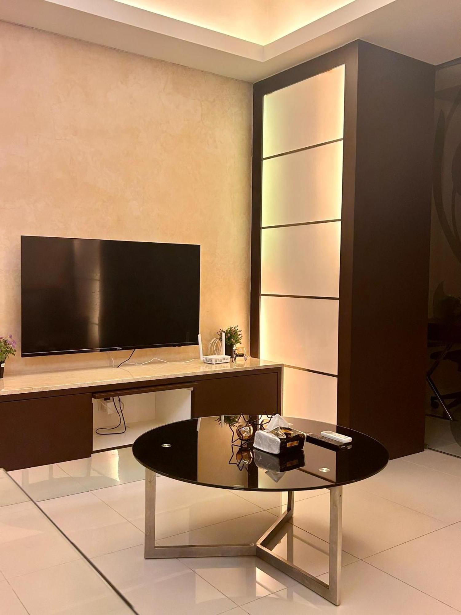 Chelsea Studio, Plaza Damas 3 Pangsapuri